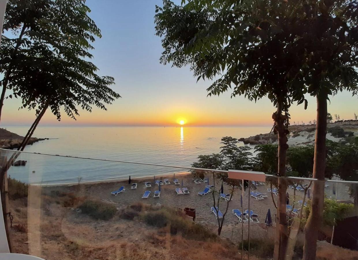 Villa Angel - Exotic Villa 200M From Beach Paralímni Kültér fotó