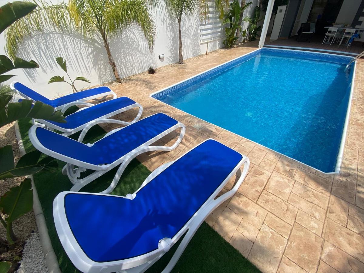 Villa Angel - Exotic Villa 200M From Beach Paralímni Kültér fotó